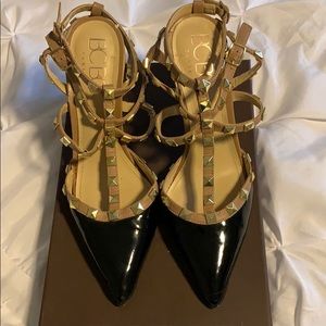BCBG Gold Studded Black pumps Sz 8.5